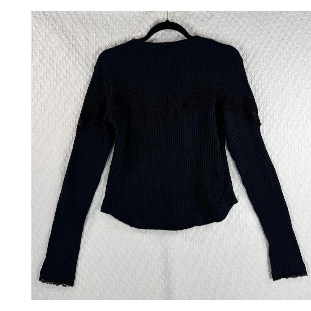 Free People M Blk Lace Trim Waffle Knit Button Thermal Whimsigoth‎ Boho Top